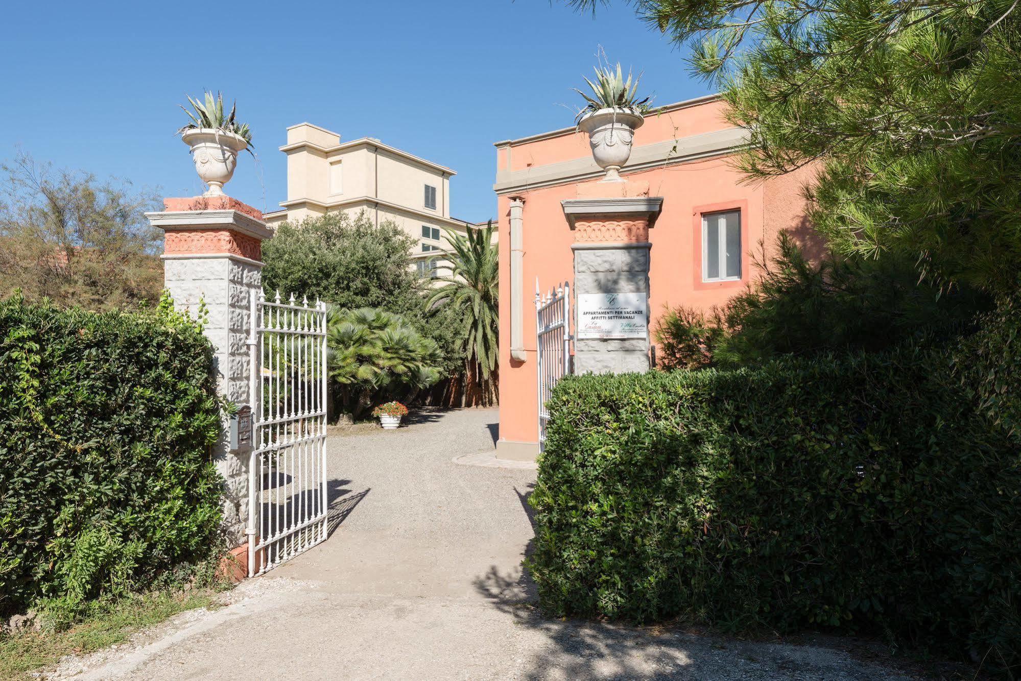Villa Emilia マリーナ・ディ・カスタニェート・カルドゥッチ エクステリア 写真